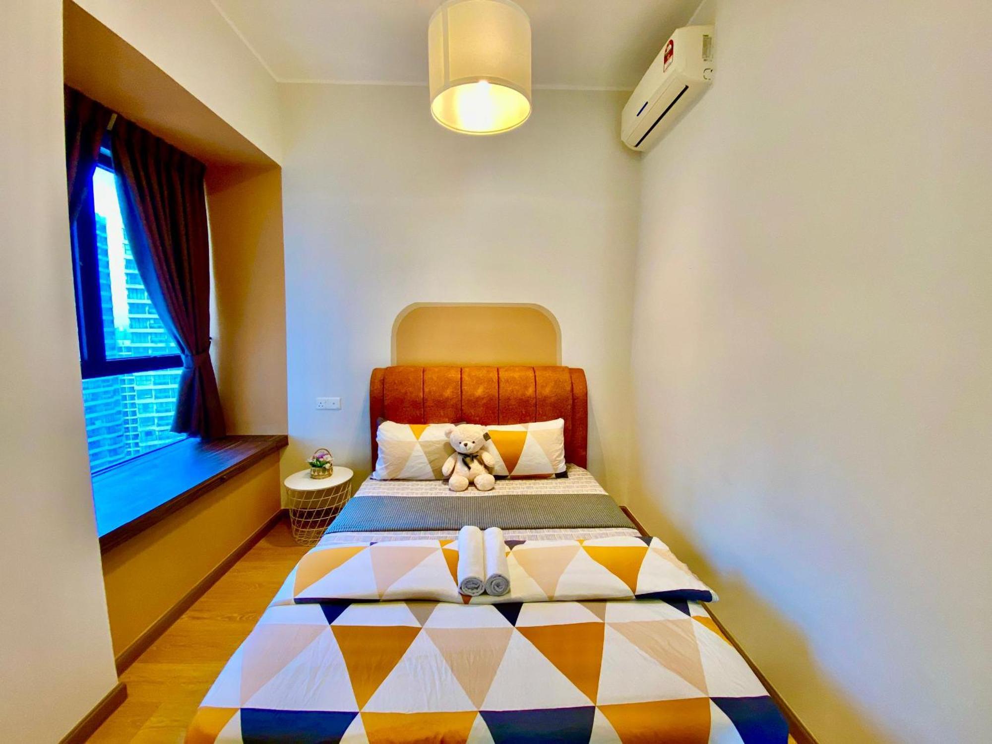 Apartment 海景套房 3房3厕 可8-12人danga Bay Country Garden Yi Jia名宿 *