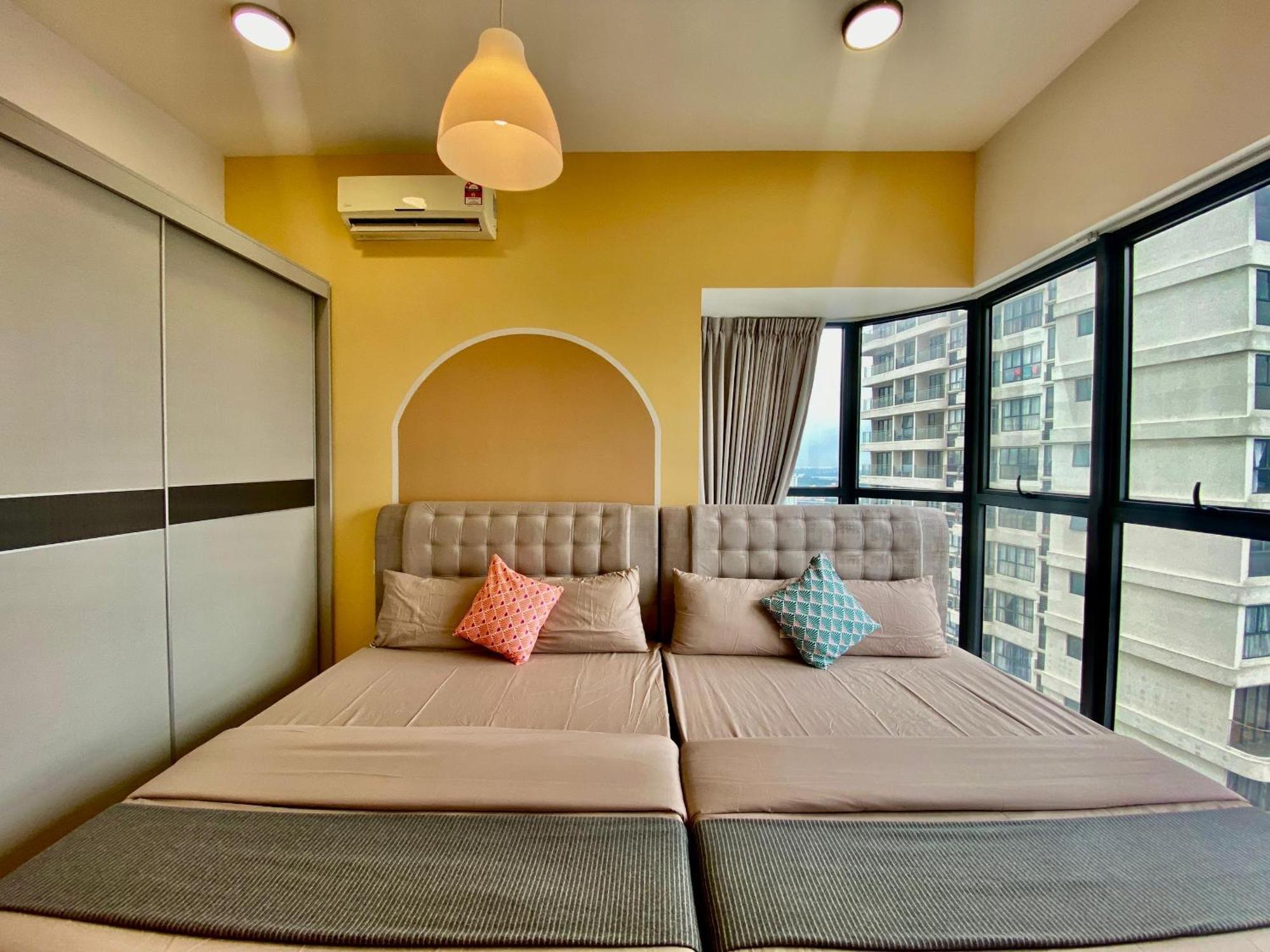 Apartment 海景套房 3房3厕 可8-12人danga Bay Country Garden Yi Jia名宿 Johor Bahru